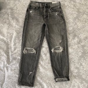 AE distressed mom jeans 2S
